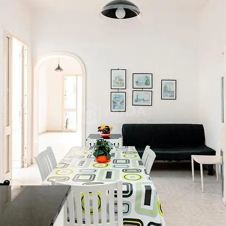 L'angolo Del Mare Apartment *